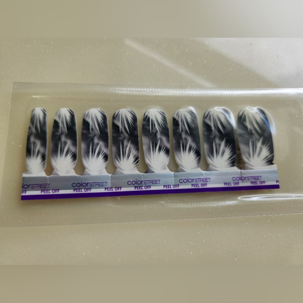 Color Street new in package Crystal Eclipse